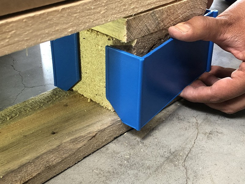 Palettenfußspange zur Kennzeichnung