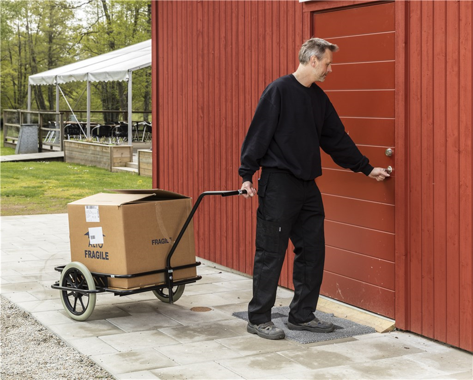 Handpritschenwagen in schwarz von Kongamek