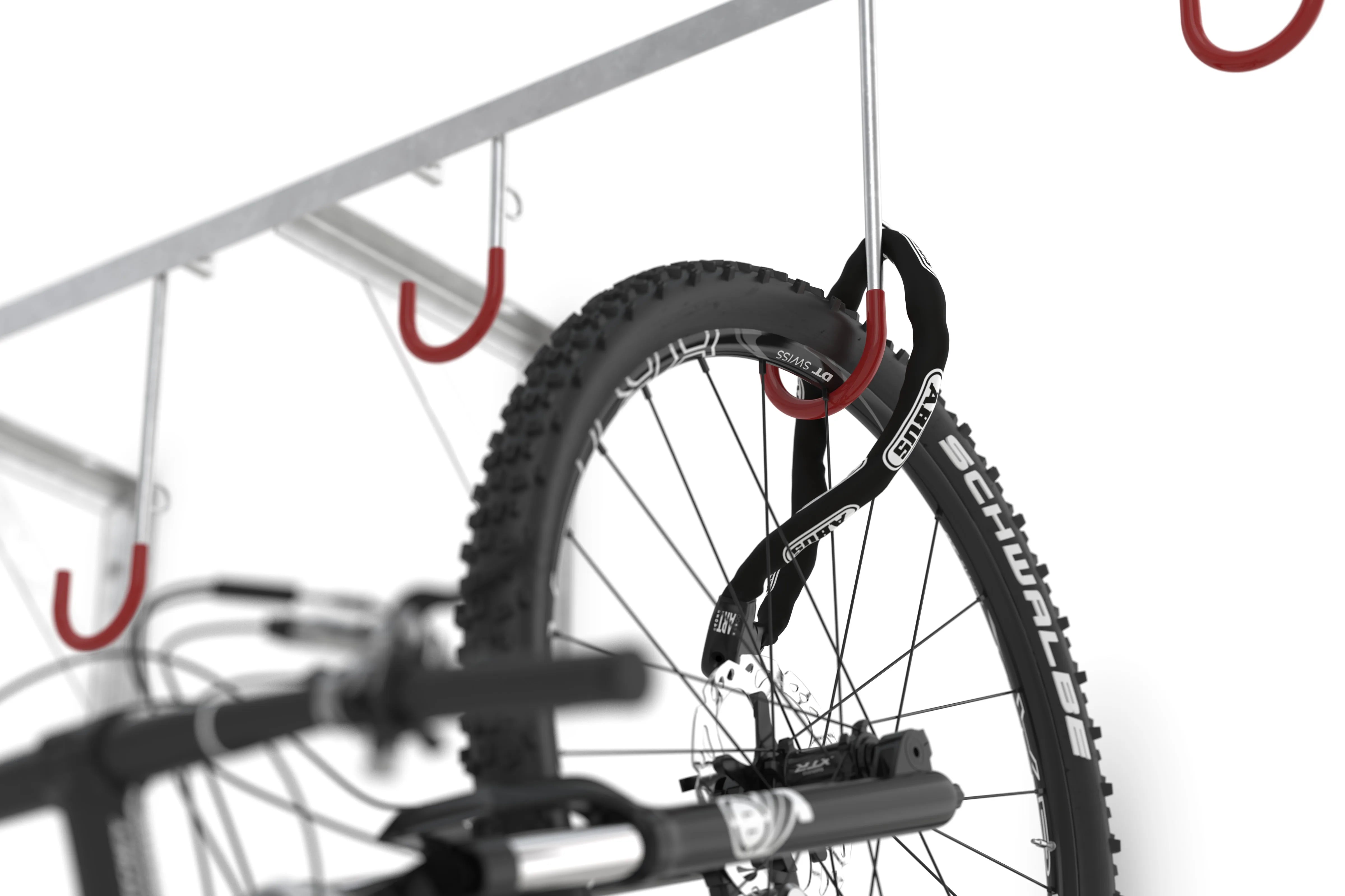 Hängeparkplatz Detail mit angeschlossenem Rad