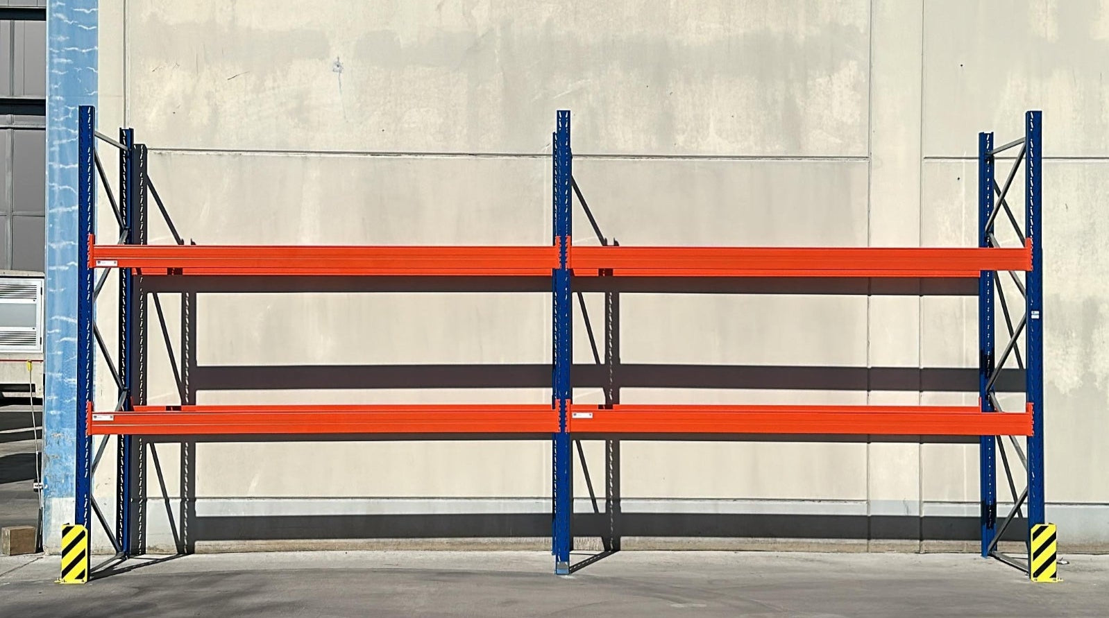 SLP Palettenregal KENO mit 8 Traversen - 3 Stützrahmen und 2 Anfahrschutz